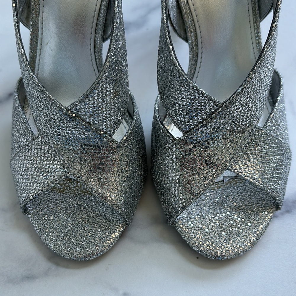 Michael Kors Becky Slingback Silver Glitter Open Toe Pumps Size 7M NWOT - Picture 3 of 10